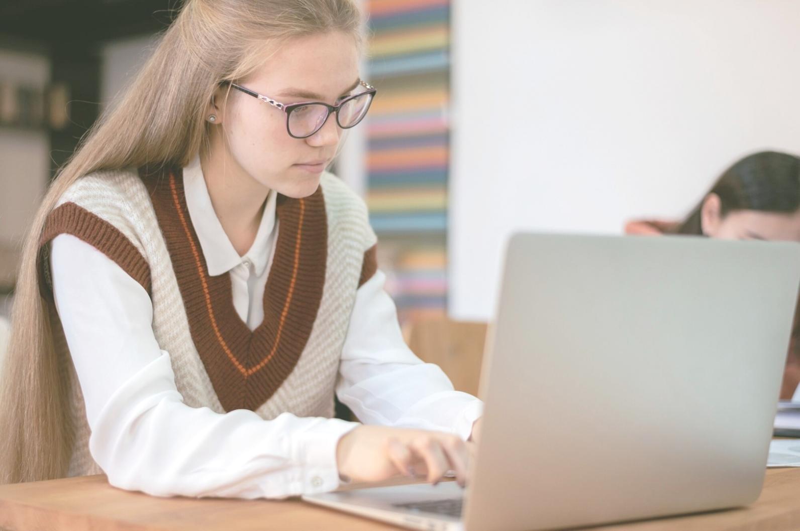 Herramientas digitales para análisis financiero empresarial